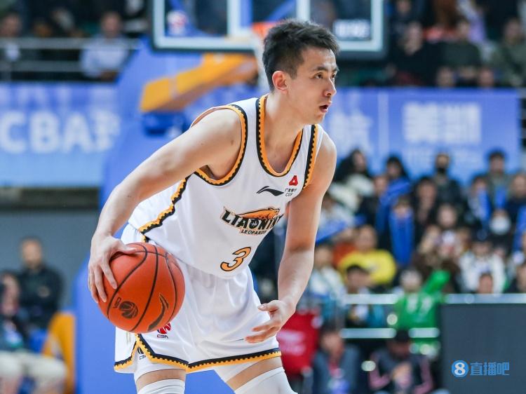 手感冰凉但串联在线！赵继伟15中5拿下16分12助5断