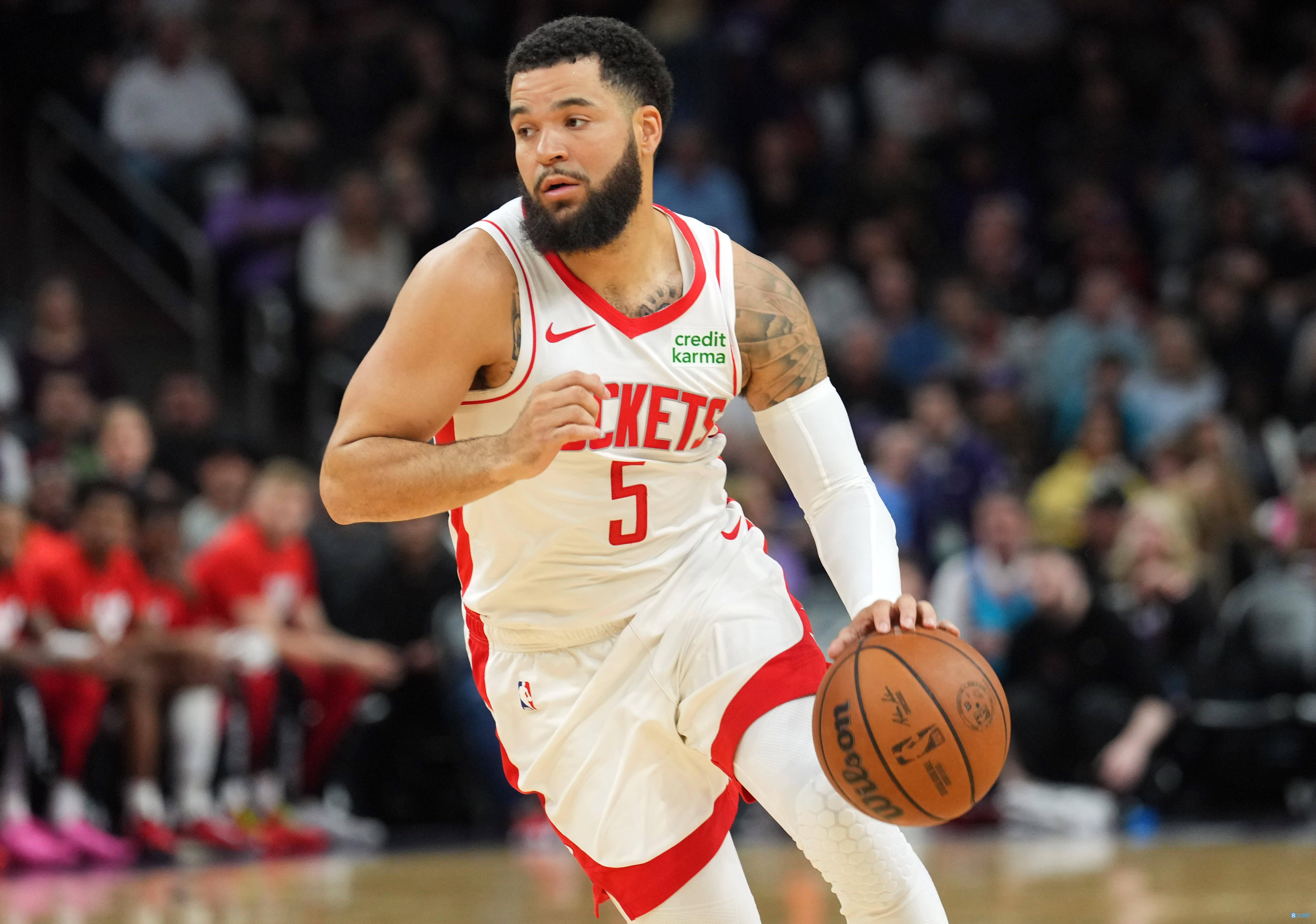 五星大厨！范弗里特16助攻盘活全队 外加13分5板1断1帽仅1失误